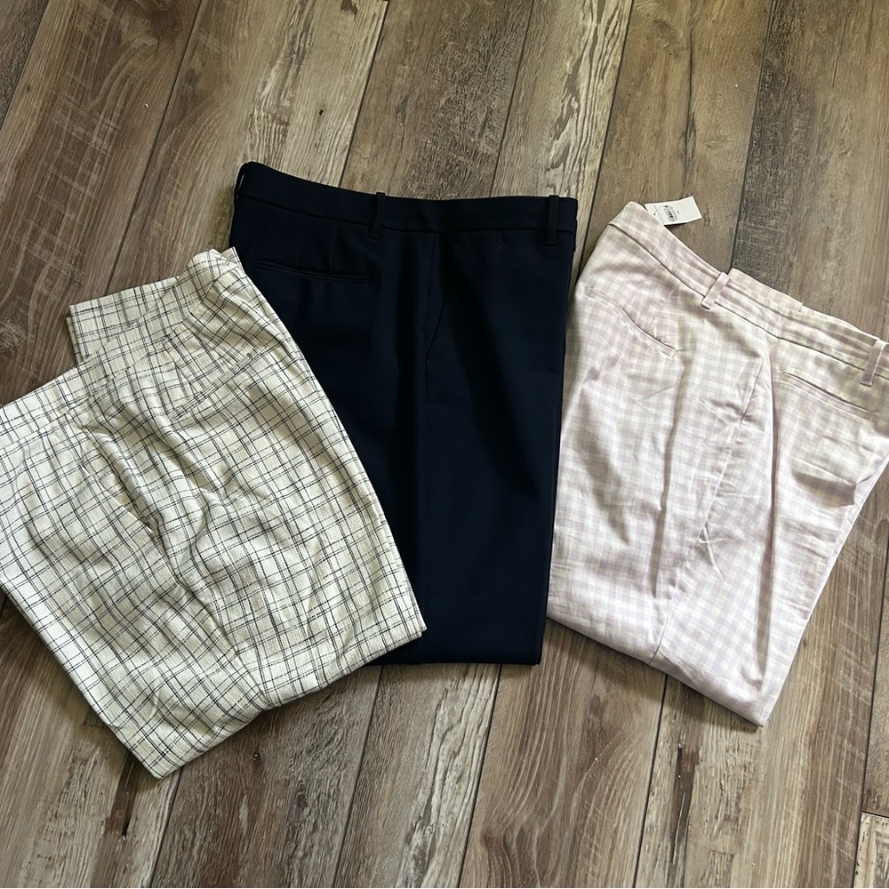 Ann Taylor Cropped Pants. Lot of 3. Size 14 Curvy Fit. Like new.
